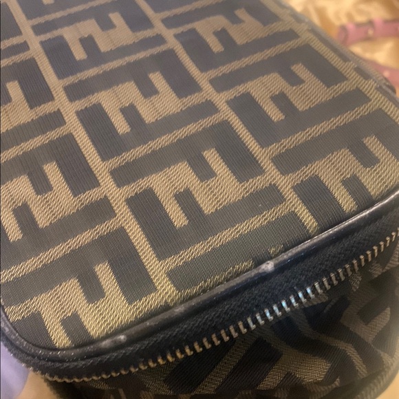 Vintage Fendi Collapsible Pouch Make-Up Toiletry Bag Rare - Picture 6 of 16